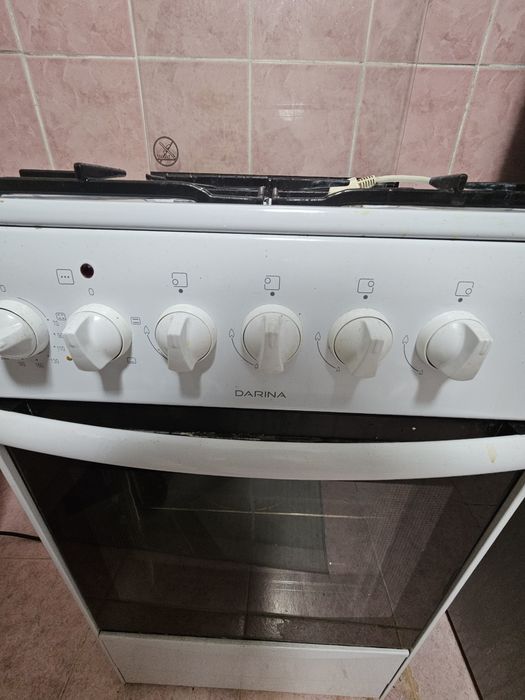 Продам газ плиту