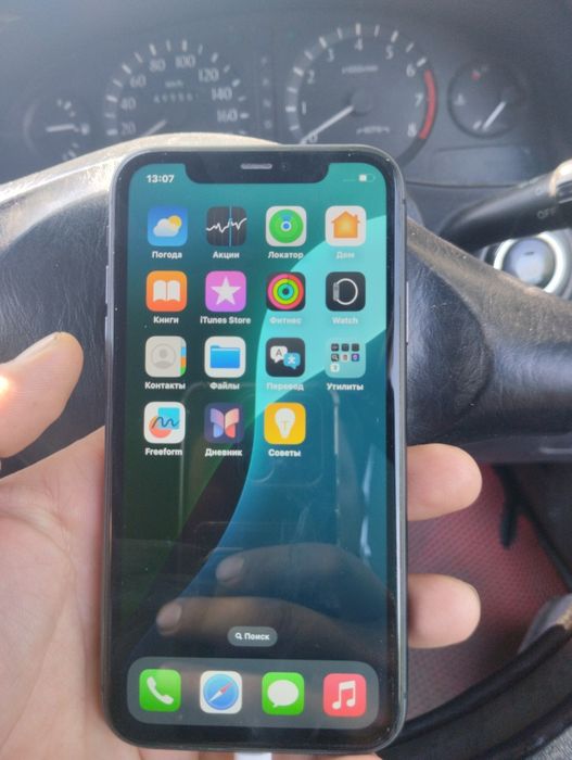 Продам iPhone 11 64 Гб ёмкость 100
