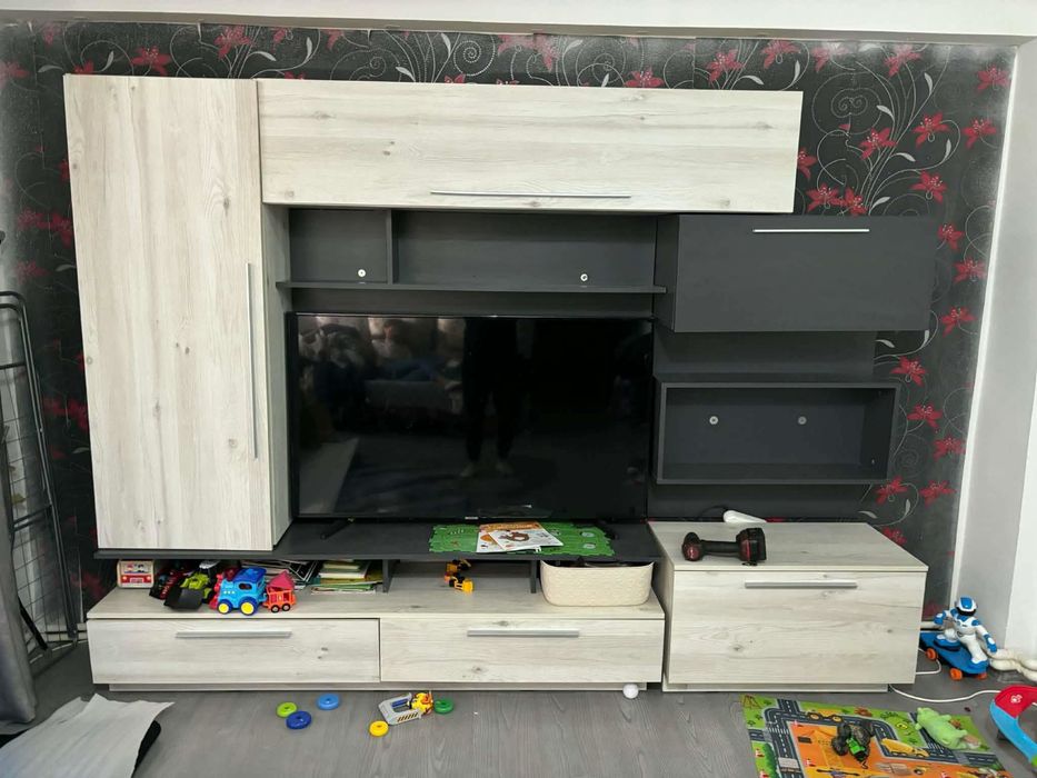 Mobila ,nu are defecte