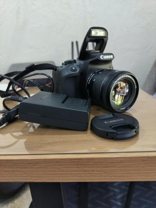 Canon EOS 850D +18-55 mm