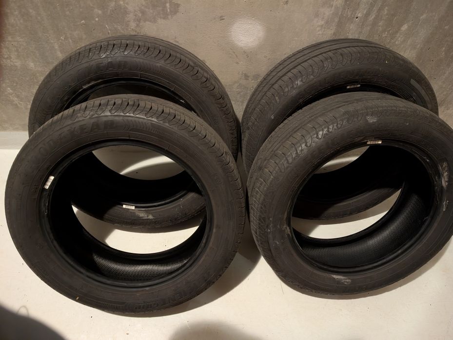Anvelope de vară Goodyear EfficientGrip Performance  (195/55 R16 )
4 anvelope vară Goodyear EfficientGrip Performance