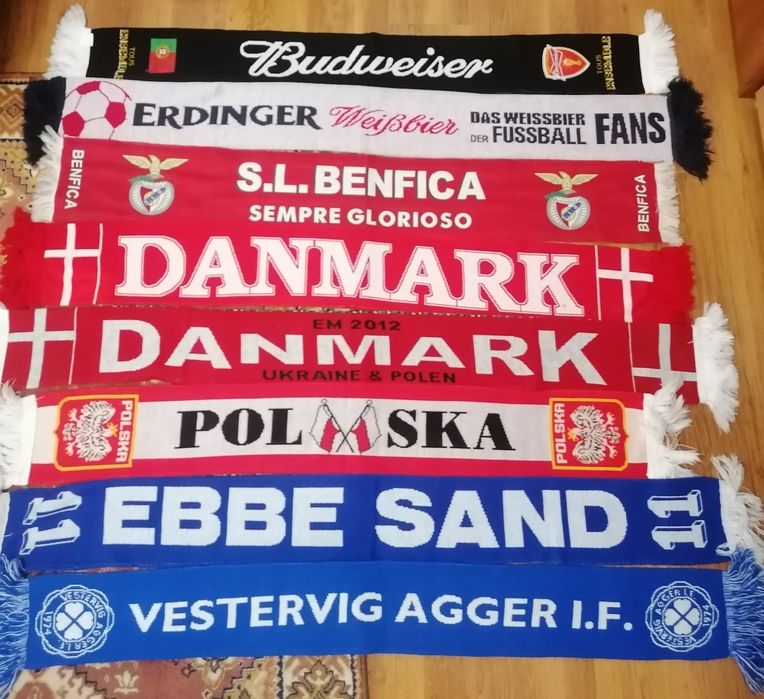 Колекционерски футболни шалове