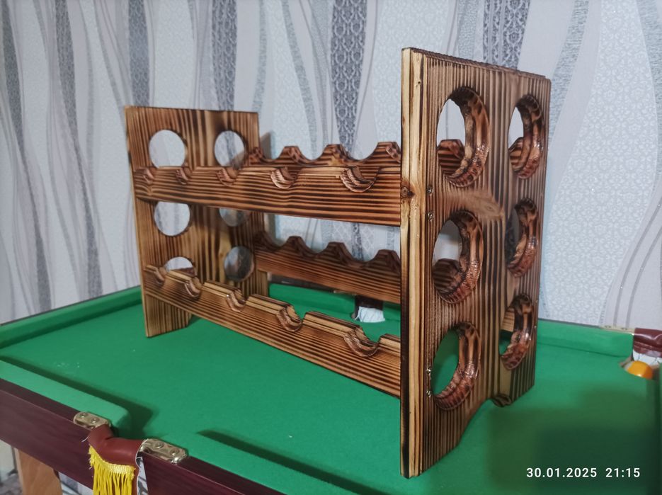 Стойка за вино .