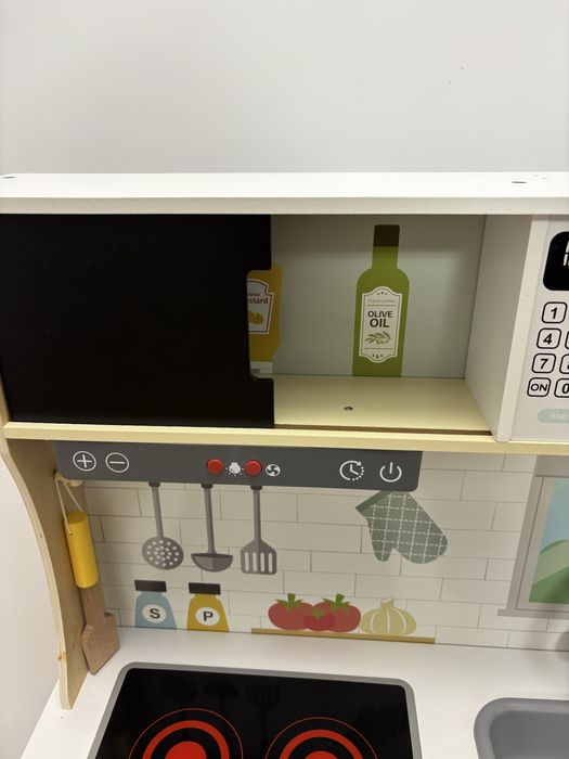 Bucatarie de lemn pentru copii