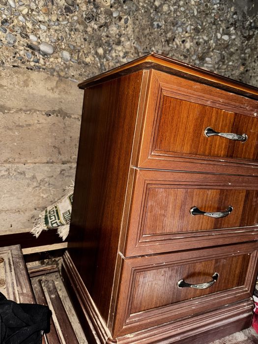 Тумбочка в хорошем состоянии