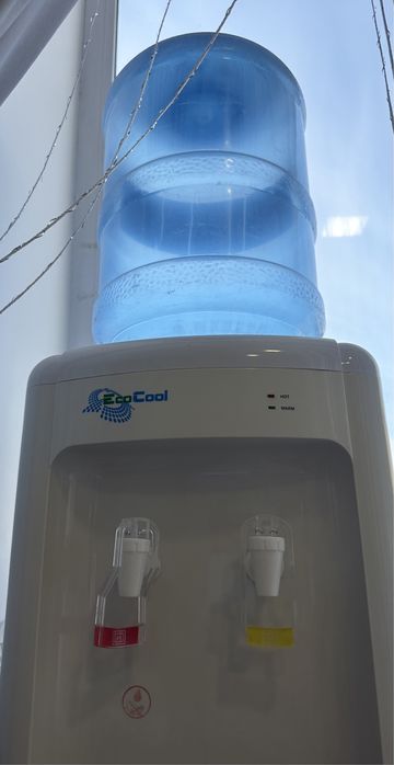 Продам кулер для воды. Аппарат для удобного разлива и нагрева воды