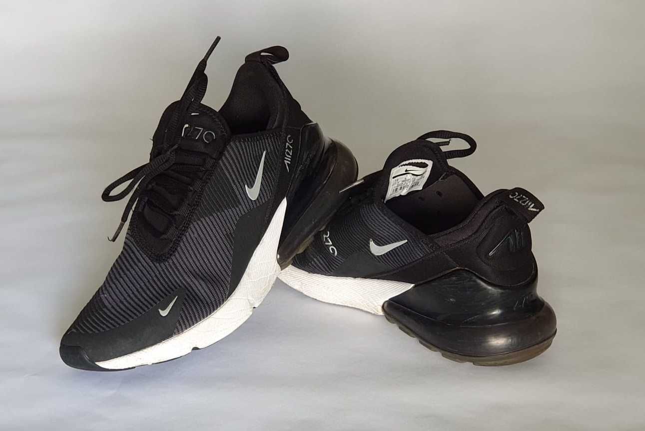 Adidasi 'air clearance max 270 olx