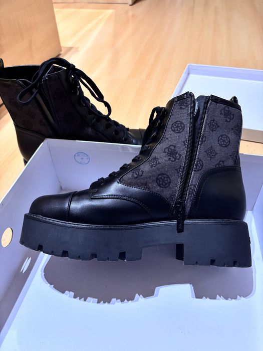 Зимни боти Guess