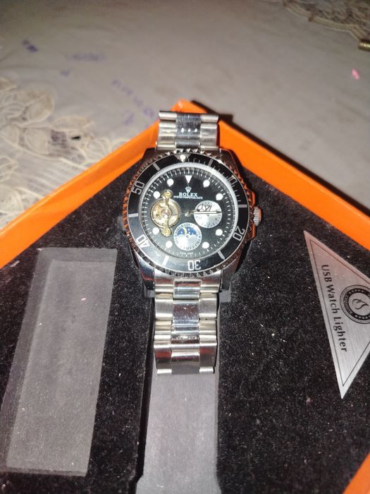ROLEX soat ariginali emas lekin yaxshisi
