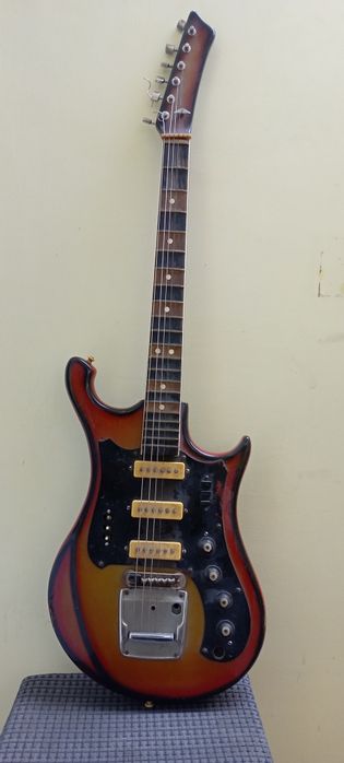 Электрогитара  Урал-650