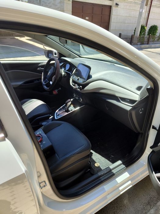 Автомобиль Chevrolet Onix