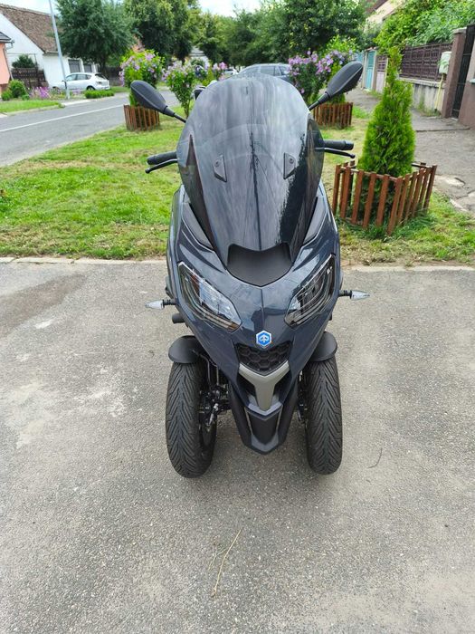 Piaggio MP3 310 2025