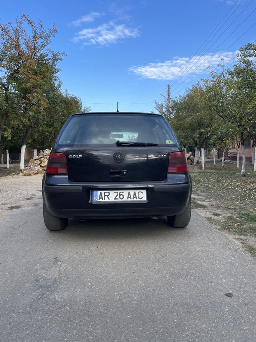 Vand golf 4 in stare buna