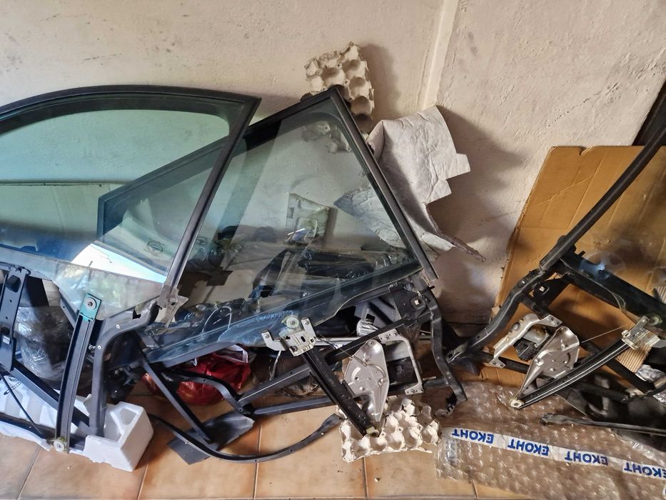 Стъкла с рамки и машинки за Ауди А6 авант - комби 1997-2005 г.