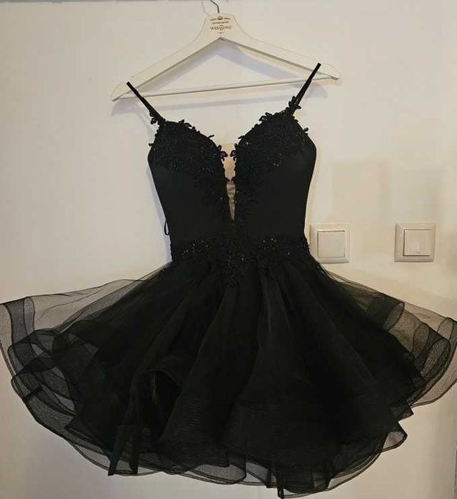 Абитуриентска рокля, обувки и чанта на 1/2 от реалната цена.