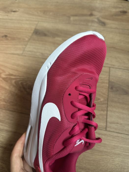 Дамски маратонки Nike