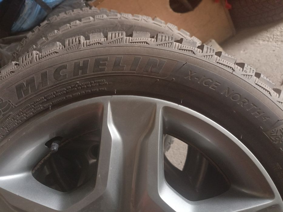 Резина Michelin.