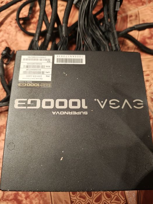 Vand sursă modulara EVGA Supernova 1000w gold+ in stare foarte buna!