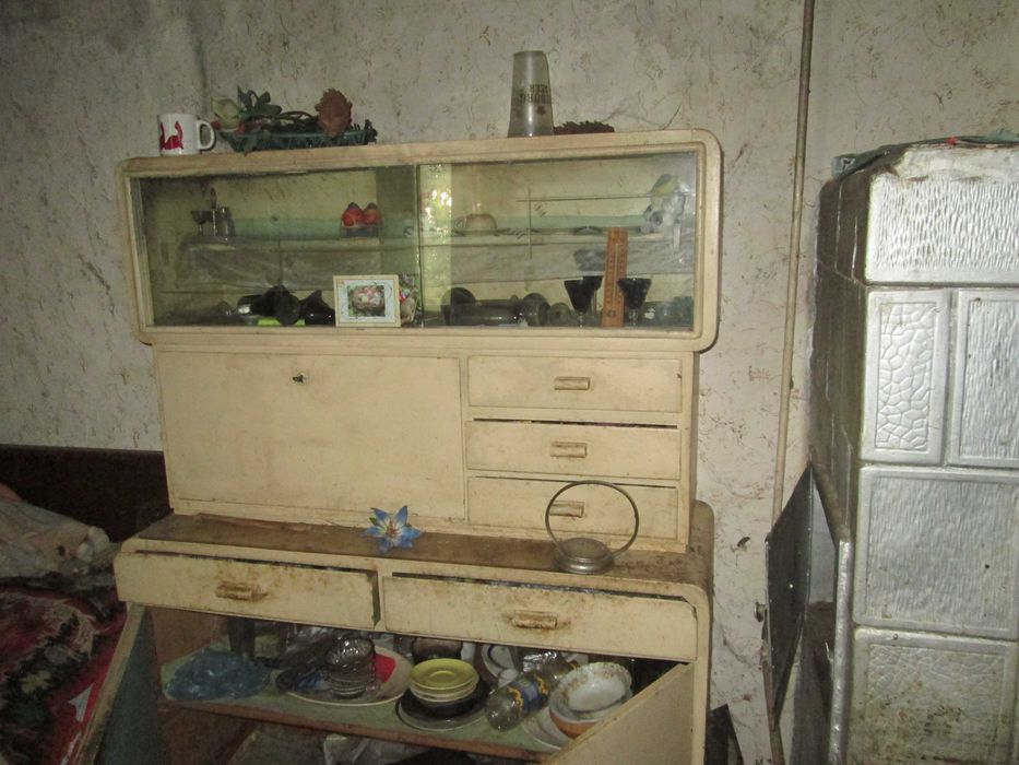 Dulapuri vechi de bucatarie din anii 70