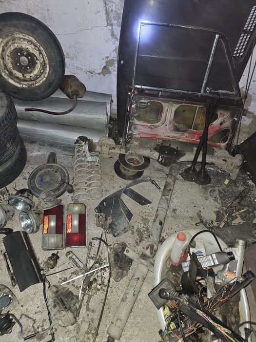 Продам запчасти ваз 2106