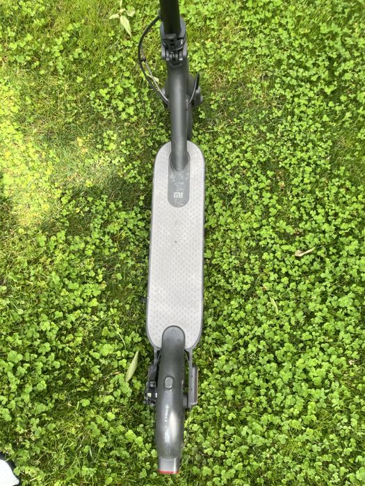 Tritineta electrica xiaomi essential  noua
