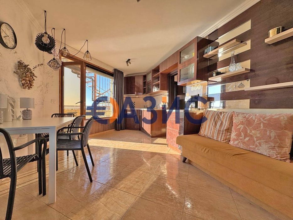 Продава се Двустаен апартамент в Свети Влас - 148 кв.м за 431 €/кв.м - Снимка #10