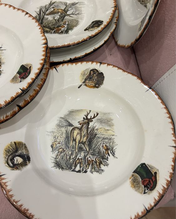 Майолика , френски чинии