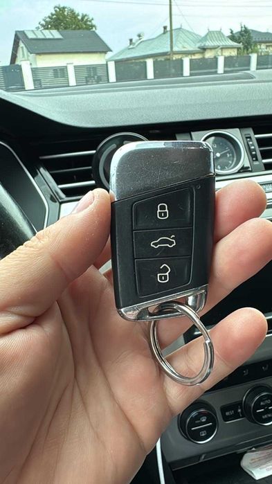 Chei auto pierdute? Fac chei noi, programez și repar contacte