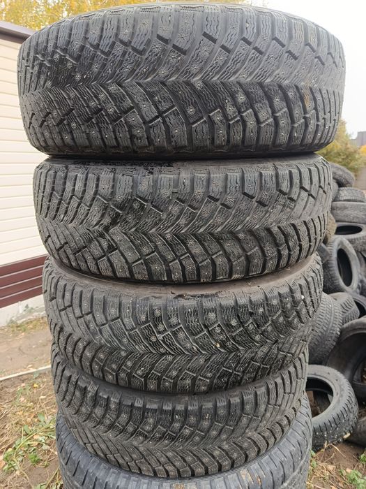 Miсhеlin 235 60 R18 комплект