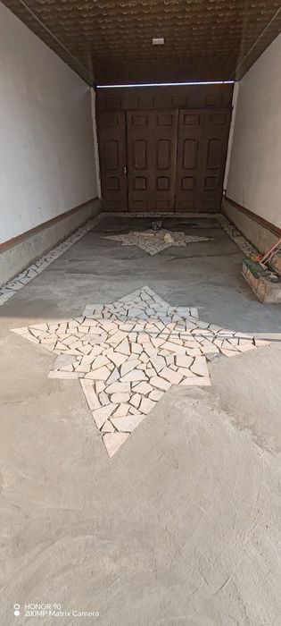 Tog toshlarni teramiz