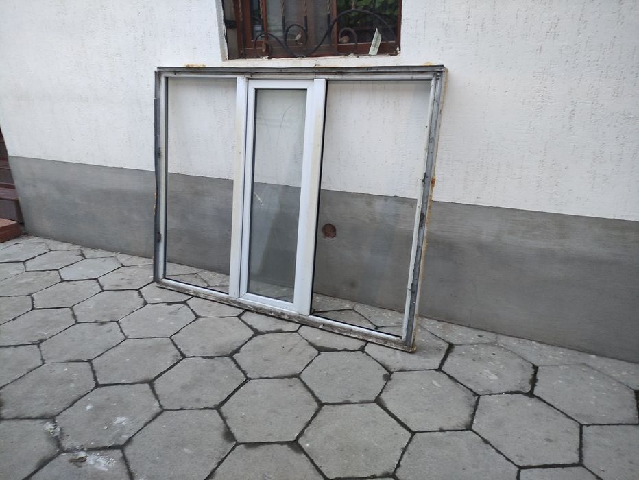 Пластиковые двери ,окна