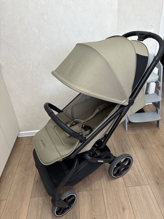 Продам коляску Easywalker