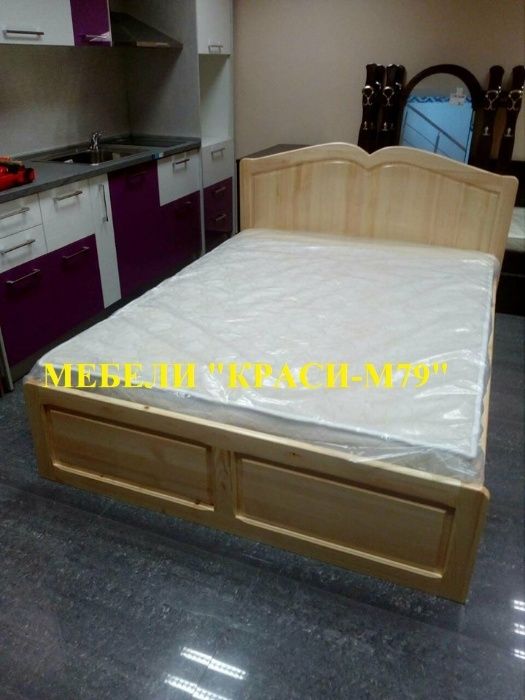 Спалня с 4 чекмеджета, с 2 високи табли -МАСИВ. Налична!