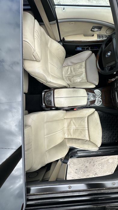 Продам  BMW 750Li 4.8
