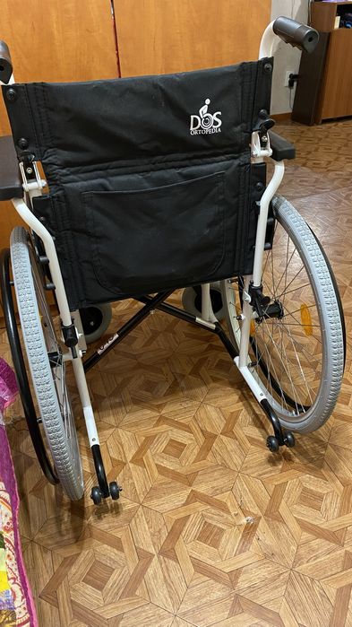 Продам инвалидную коляску!