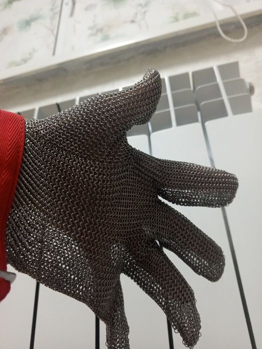 продам  новую Кольчузная  перчатка