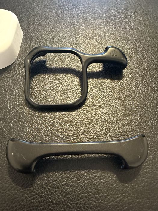 Husa Arc Pulse Grafit Iphone 16 Pro Max