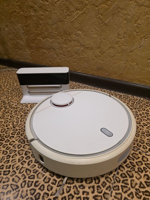 Продам робот пылесос xiaomi