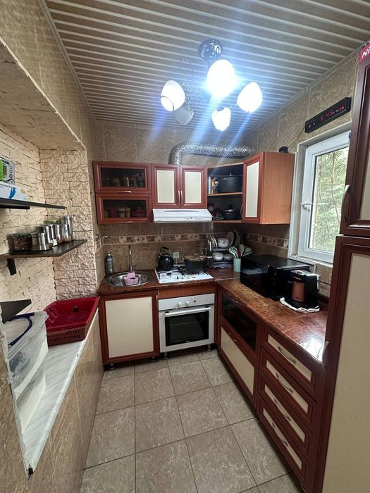 Продаётся 5- комнатная квартира Паркентский