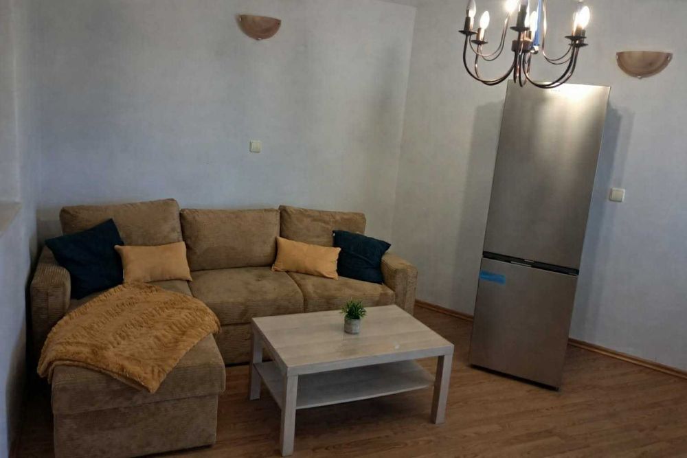 Дава се под наем Двустаен апартамент в Варна, Автогара - 58 кв.м за 418.71 € - Снимка #1