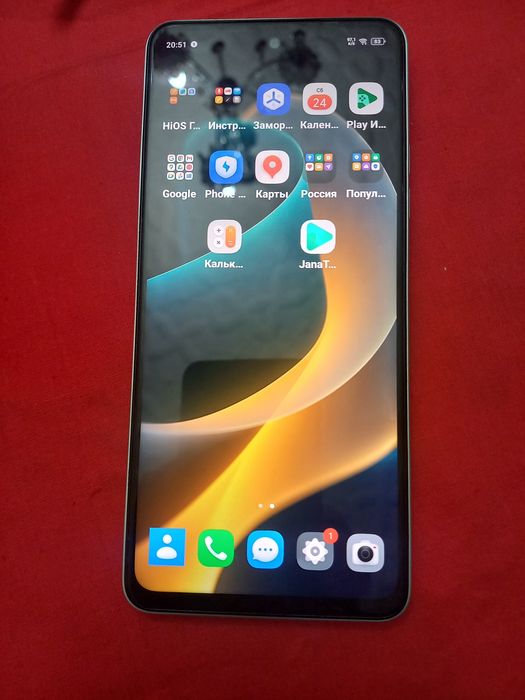 Продаю телефоны.