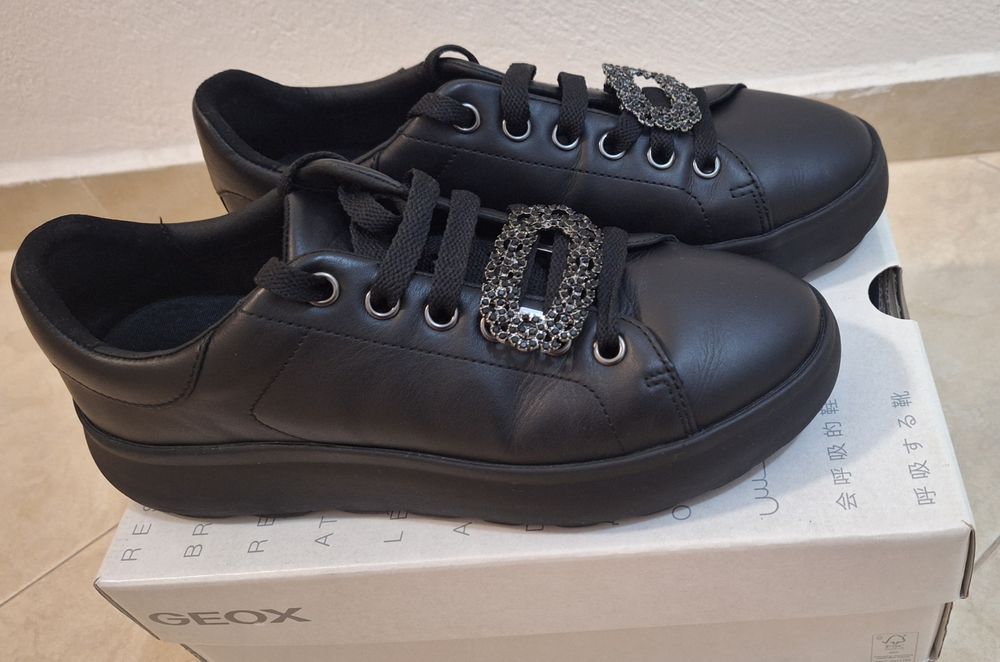 Естествена кожа, черни обувки GEOX Spherica - 40 номер