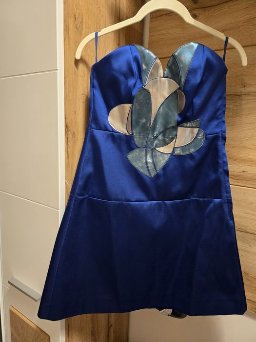 Рокли за повод няколко