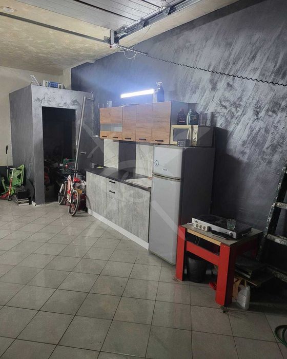 Продава се Двустаен апартамент в Пловдив, Беломорски - 77 кв.м за 2039 €/кв.м - Снимка #8