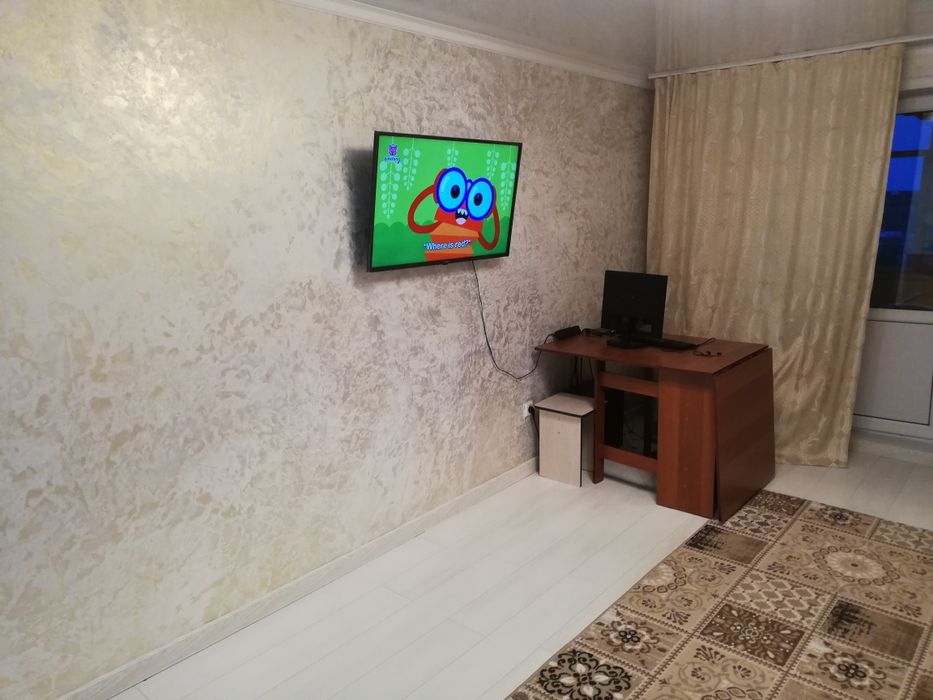 Продам 2 комн квартиру! 3 этаж