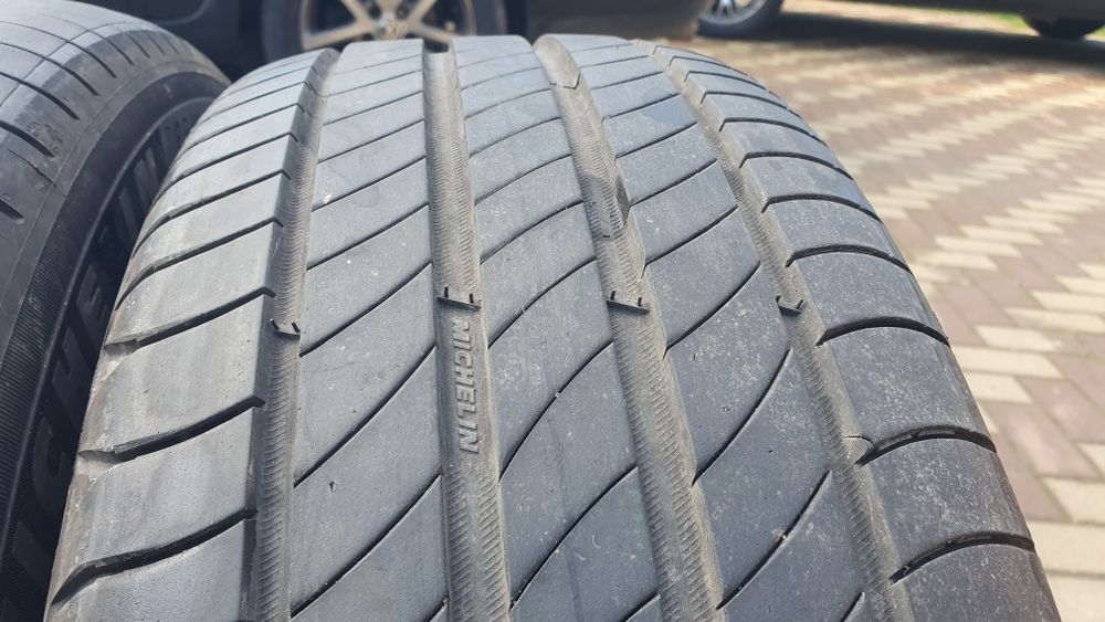 Cuciucuri Michelin 225 45 17 cu sau fara jante dot 2822 6-7mm