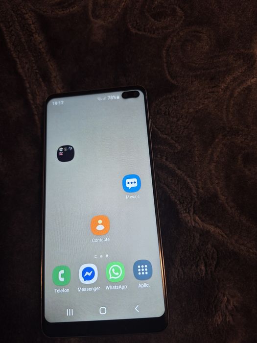 Vând samsung s10+ cu ecran zgâriat
