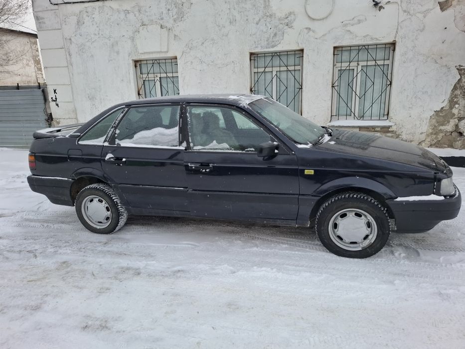 Продам пассат б3 1.8
