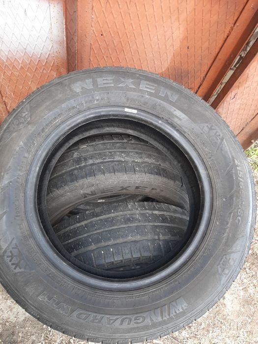 Продам шины 215/65/16С нексен