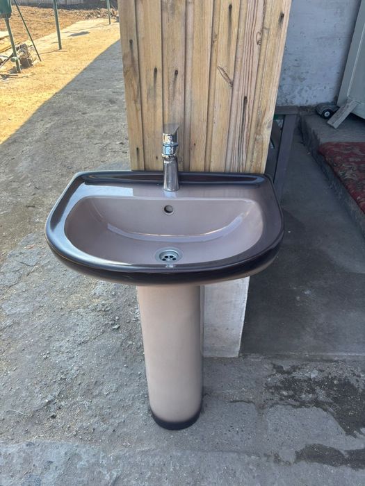 Раковина унитаз.